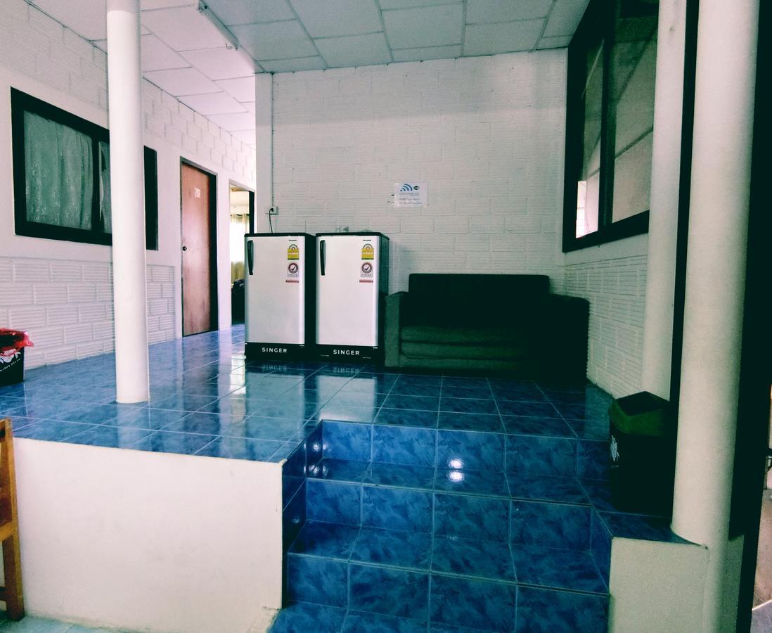 Lucky Crab Hostel パンガン島 エクステリア 写真